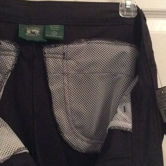 Size 12 black ladies shorts - Picture 2 of 5